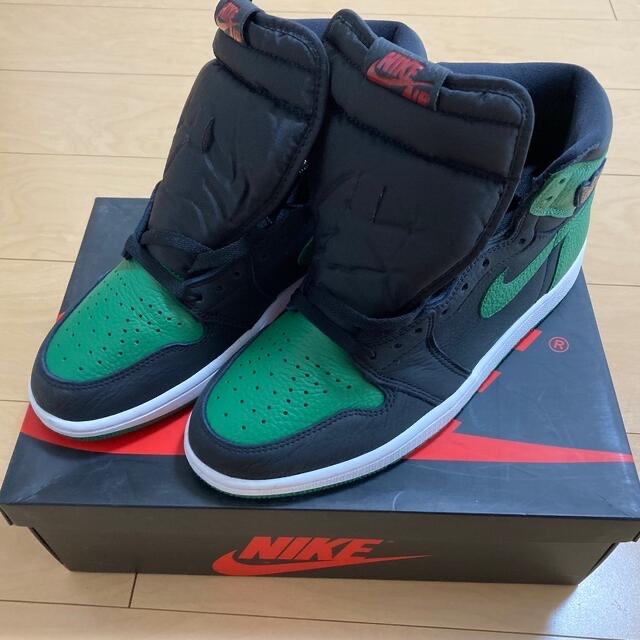 NIKE(ナイキ)のNike air jordan1 pine green black 28cm メンズの靴/シューズ(スニーカー)の商品写真