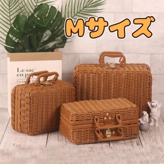 【新品】Mサイズ　かごバッグ　カゴバスケット　トランク　ピクニック　結婚式(バスケット/かご)