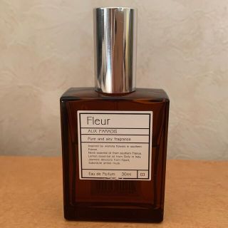 オゥパラディ(AUX PARADIS)のAUX PARADIS オードパルファム フルール 30ml(香水(女性用))