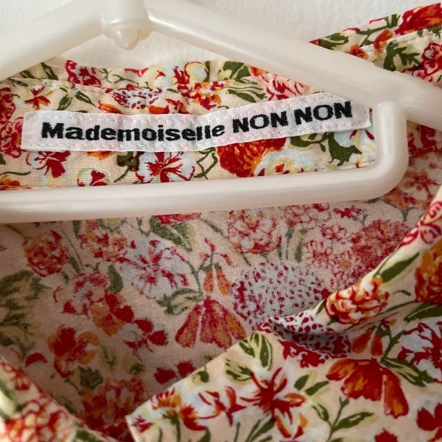 mademoiselle NON NON マドモアゼルノンノン 花柄 ブラウス - シャツ ...