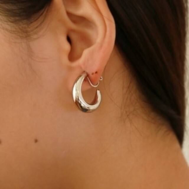 TODAYFUL(トゥデイフル)の【美品】TODAYFUL Drop Nuance Earring シルバー レディースのアクセサリー(イヤリング)の商品写真