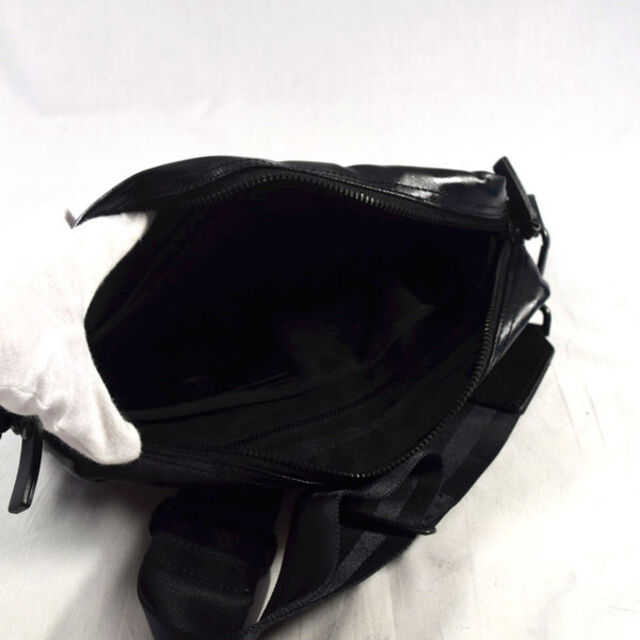 Vivienne Westwood / ヴィヴィアンウエストウッド ■ オーブ ショルダーバッグ PVC 黒 バッグ / バック / BAG / 鞄 / カバン ブランド  [0990009328]黒系デザイン