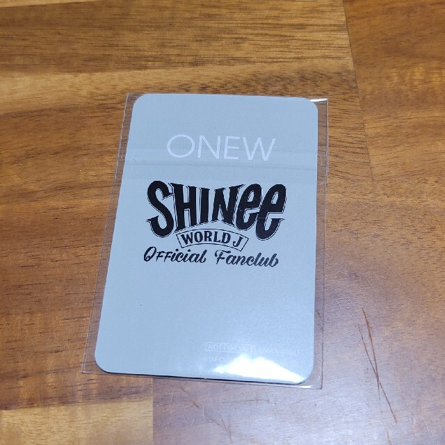 SHINee(シャイニー)のSHINee onew トレカ エンタメ/ホビーのCD(K-POP/アジア)の商品写真
