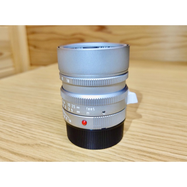 LEICA(ライカ)のライカ　ズミルックス　50mm f1.4 限定品　ホワイトエディション スマホ/家電/カメラのカメラ(レンズ(単焦点))の商品写真