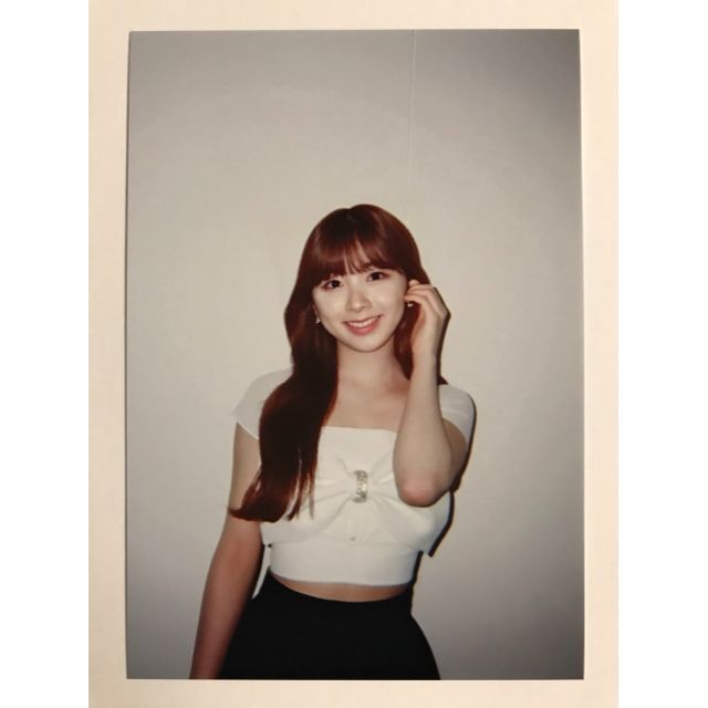 【N2414:ミイヒ】/NiziU(ニジュー)写真L版 エンタメ/ホビーのタレントグッズ(アイドルグッズ)の商品写真