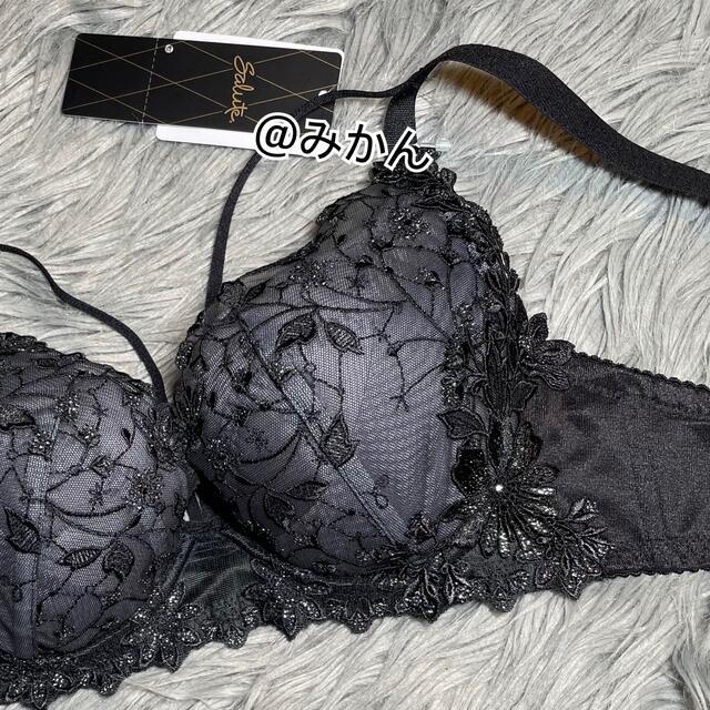 ワコール☆サルート67グループビバラインブラジャー&ソング(ブラック)-
