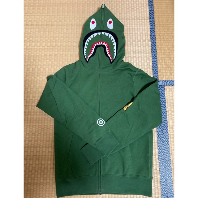 A BATHING APE シャークパーカー　Mサイズ