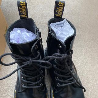 ドクターマーチン Dr.Martens 発売中 人気 お値下げ ショートブーツ