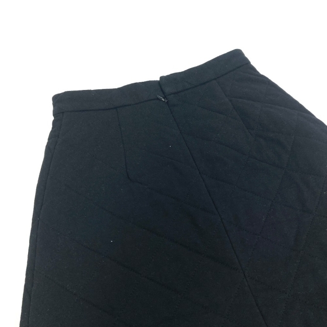 LE CIEL BLEU(ルシェルブルー)のルシェルブルー LE CIEL BLEU キルティング 23S67104 アパレル ボトムス スカート コットン ブラック レディースのスカート(ひざ丈スカート)の商品写真