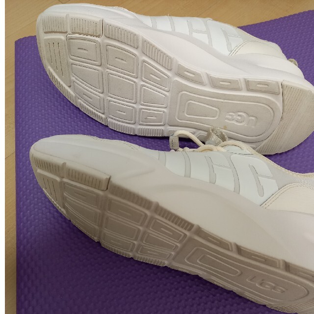 UGG - UGG ロゴスニーカー LA Dazeの通販 by すみすりん|アグならラクマ オンラインストア本物 レディース Daze LA アグ ロゴスニーカー スニーカー