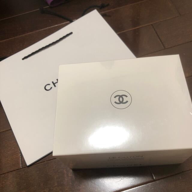 CHANEL(シャネル)のシャネル　コットン　ショップ袋付き　カリン様専用 コスメ/美容のメイク道具/ケアグッズ(コットン)の商品写真