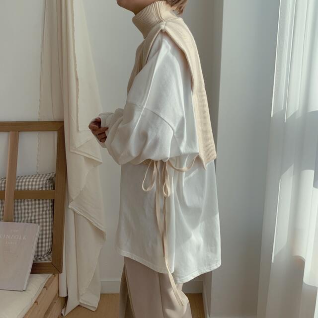 TODAYFUL(トゥデイフル)の【値下げしました】ニットベスト ／ minimal neck vest レディースのトップス(ニット/セーター)の商品写真