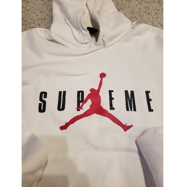 Supremeジョーダンパーカー専用