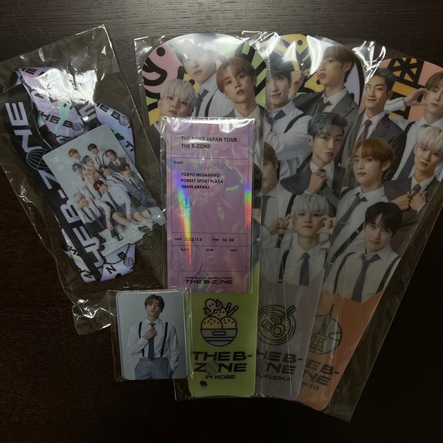 theboyz VIP入場特典セットの通販 by 97913.zip|ラクマ