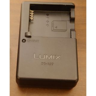 パナソニック(Panasonic)の美品 lumix 純正 充電器 DE-A99A(その他)