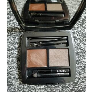 シャネル(CHANEL)のCHANEL 　ラ　パレット　スルスィル　ドゥ　シャネル N 03 ダーク(パウダーアイブロウ)