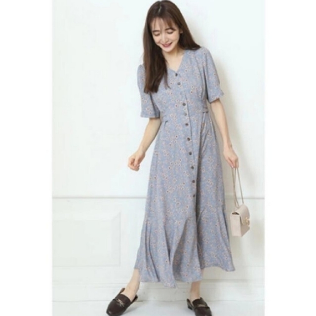 美品* アプワイザーリッシェ 6分袖小花プリントワンピース