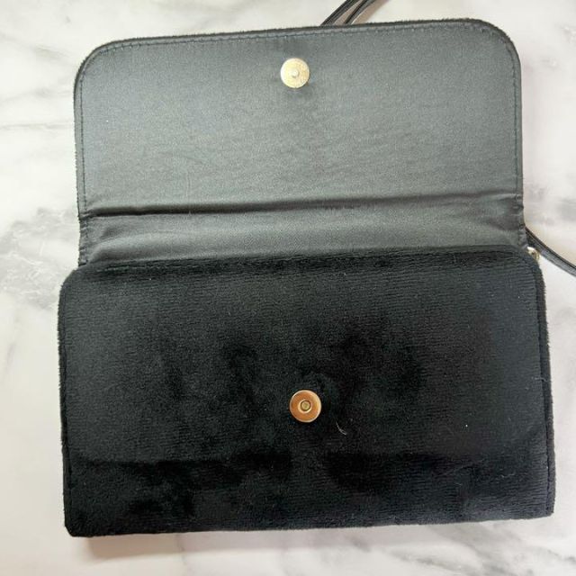 AHKAH(アーカー)のアーカー　AHKAH クラッチバッグ　お財布ポシェット　ショルダーバッグ レディースのバッグ(ショルダーバッグ)の商品写真