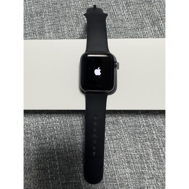 Apple Watch series 5 40mm スペースグレイアルミニウム