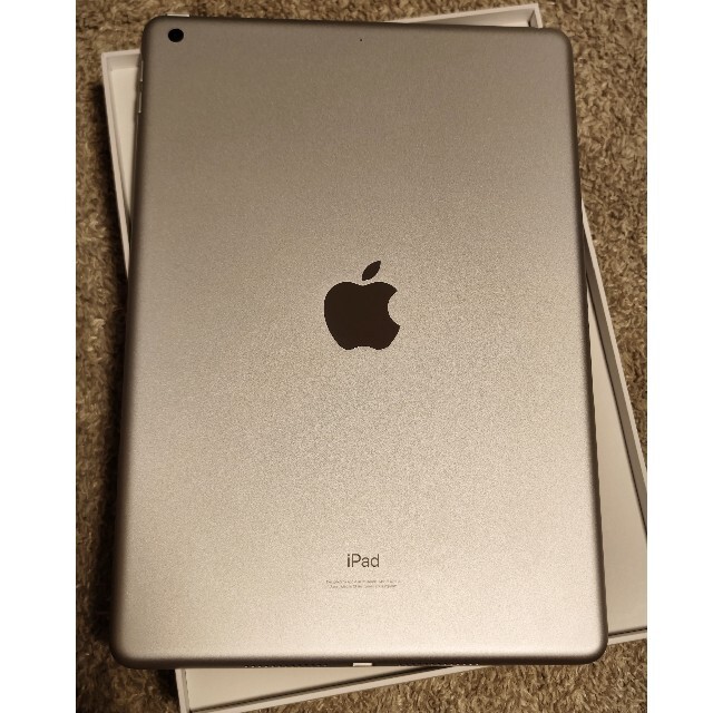 iPad 第9世代　wi-fi 64GB　シルバー　美品