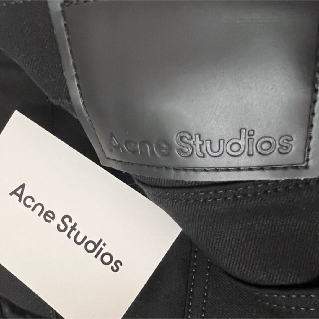 ACNE(アクネ)の【早い者勝ち!!】acne studious ブラックデニム　29/30 メンズのパンツ(デニム/ジーンズ)の商品写真