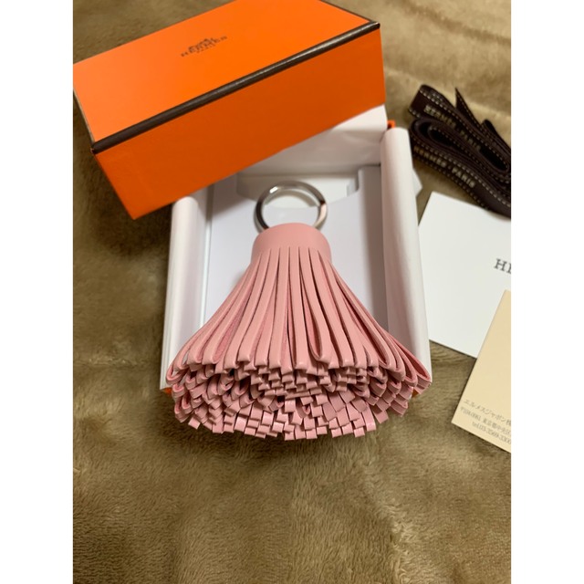 エルメス　HERMES チャーム　カルメン　ウノドス　ローズサクラ