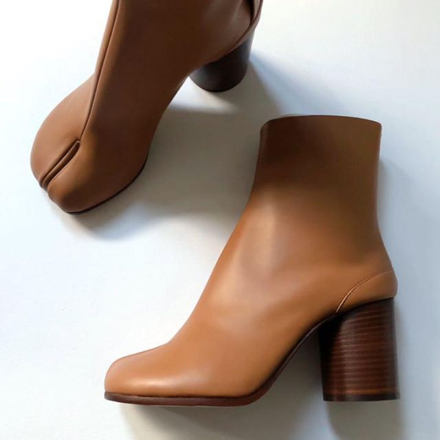 迅速な対応で商品をお届け致します Maison Margiela スエード足袋