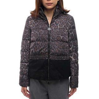 モンクレール(MONCLER)のモンクレール／MONCLER ダウンジャケット JKT アウター レディース 女性 女性用ナイロン グレー 灰色  ARGENTEE アルジェンティ レオパード柄(ロングコート)