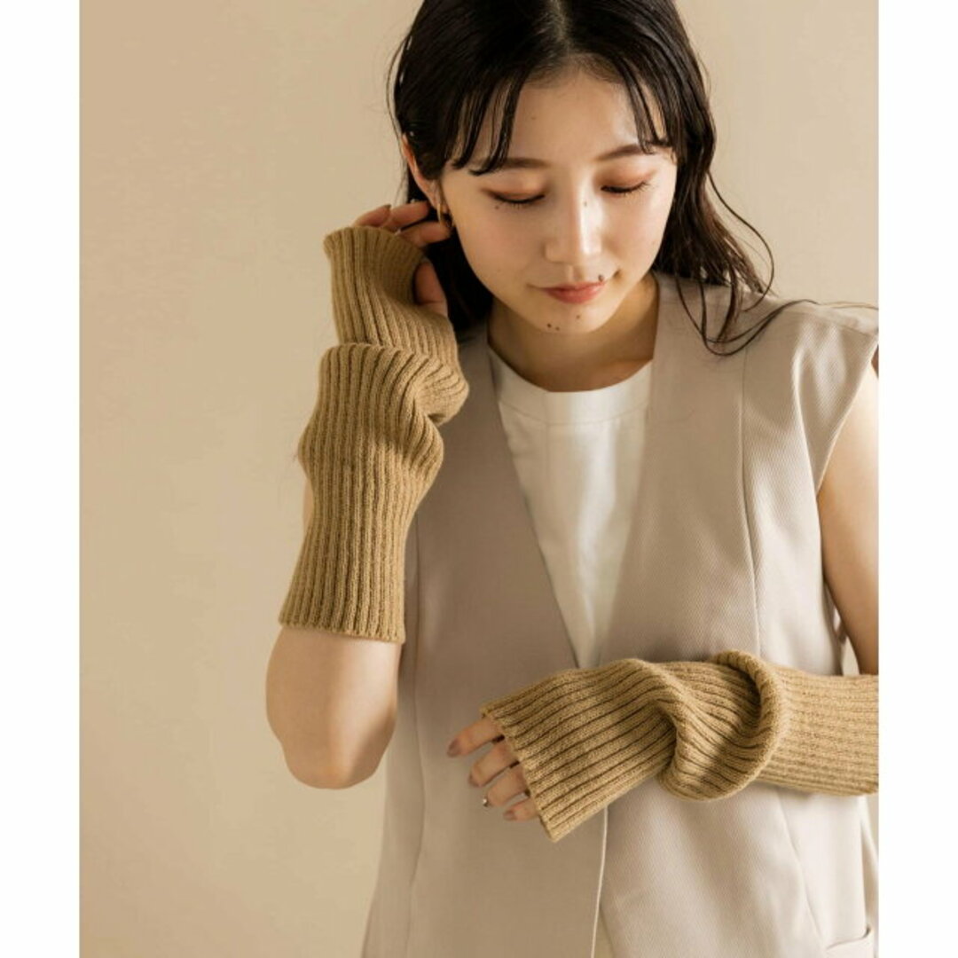 SMELLY(スメリー)の【BEG】リブアームウォーマー レディースのファッション小物(手袋)の商品写真