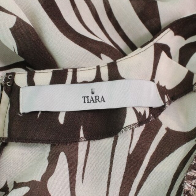 tiara(ティアラ)のTiara ブラウス レディース レディースのトップス(シャツ/ブラウス(長袖/七分))の商品写真