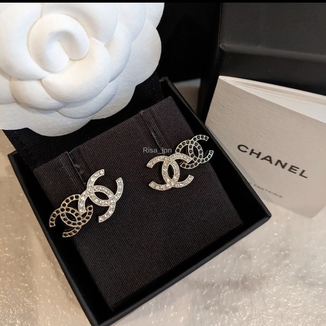 大勧め CHANEL - シャネル ピアス CHANEL ロゴ ストーン キラキラCC