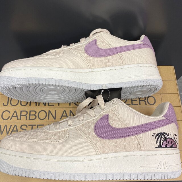 NIKE(ナイキ)のNike Air Force 1 Low Sun Club レディースの靴/シューズ(スニーカー)の商品写真