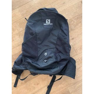 サロモン(SALOMON)のサロモン トレイル 20L (ファスナー壊れあり）(その他)