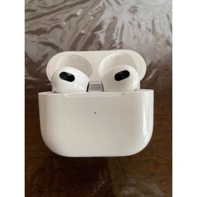 オーディオ機器美品！Apple AirPods 第3世代 MME73J/A 使用期間3ヶ月