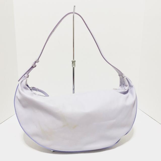 IACUCCI - イアクッチ ショルダーバッグ - レザーの通販 by ブラン