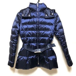 沸騰ブラドンジャケット/アウタープラダ ネイビー ダウンジャケット(レディース)の通販 66点 | PRADAの