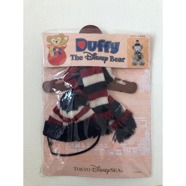 Disney(ディズニー)のダフィ　ニット帽　マフラーセット エンタメ/ホビーのおもちゃ/ぬいぐるみ(キャラクターグッズ)の商品写真