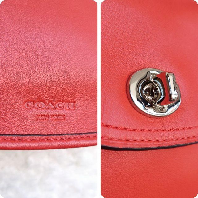 COACH(コーチ)の美品 コーチ ミニ ショルダーバッグ 赤 ターンロック 斜め掛け クロスボディ レディースのバッグ(ショルダーバッグ)の商品写真