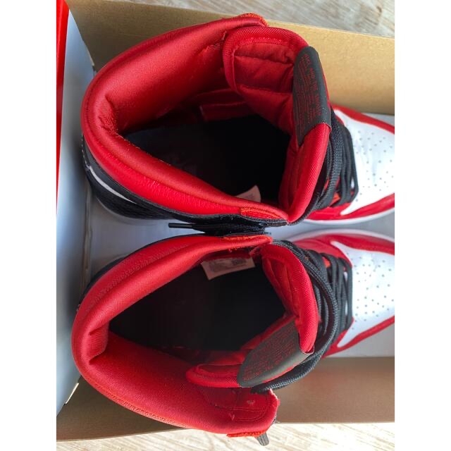 NIKE(ナイキ)のNike Air Jordan 1 High OG "Satin Red" レディースの靴/シューズ(スニーカー)の商品写真
