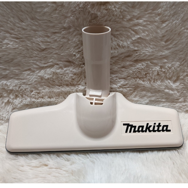 Makita(マキタ)の【新品未使用】マキタ充電式掃除機　ノズル スマホ/家電/カメラの生活家電(掃除機)の商品写真