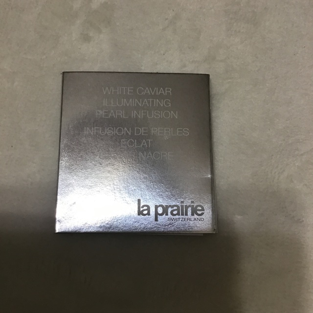 La Prairie(ラプレリー)のラプレリー 美容液　最終価格　お客様専用です コスメ/美容のスキンケア/基礎化粧品(美容液)の商品写真