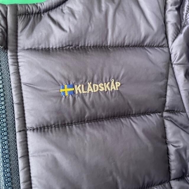 kladskap(クレードスコープ)のKLADSKAP クレードスコープ　ダウン　軽量　120 キッズ/ベビー/マタニティのキッズ服男の子用(90cm~)(ジャケット/上着)の商品写真