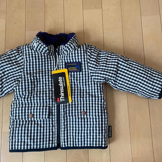 F.O.KIDS(エフオーキッズ)のめめたろ様専用　F.O.KIDS  新品!リバーシブル暖かアウター  95 キッズ/ベビー/マタニティのキッズ服男の子用(90cm~)(ジャケット/上着)の商品写真