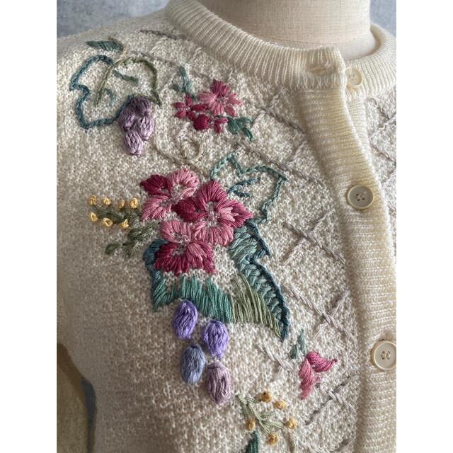 レトロ古着 ヴィンテージ お花刺繍 ニット used ビンテージ 希少