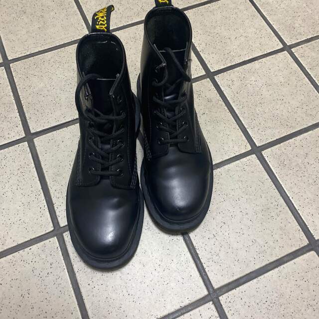 Dr.Martens(ドクターマーチン)のDr.Martens UK4 ケア用品付き レディースの靴/シューズ(ブーツ)の商品写真