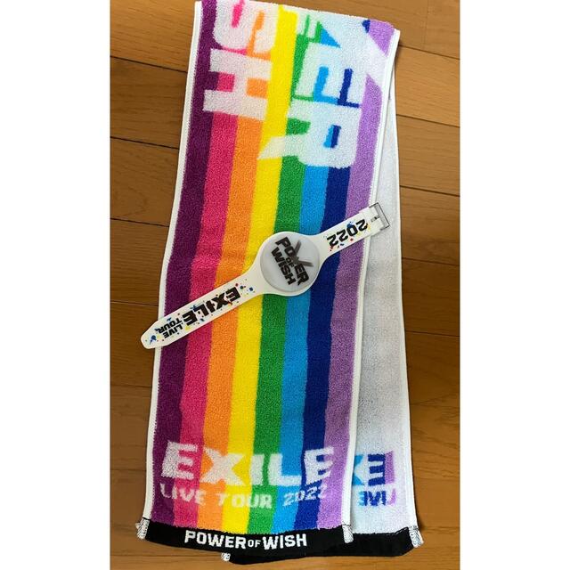 ★EXILE LIVE TOUR 2022★  マフラータオル&ライト エンタメ/ホビーのタレントグッズ(ミュージシャン)の商品写真