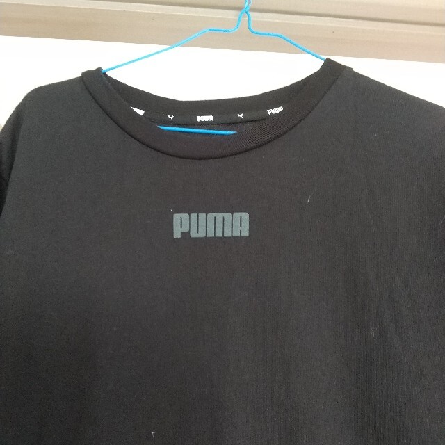 PUMA(プーマ)のプーマロゴ入り黒ロング T シャツ レディースのトップス(Tシャツ(半袖/袖なし))の商品写真