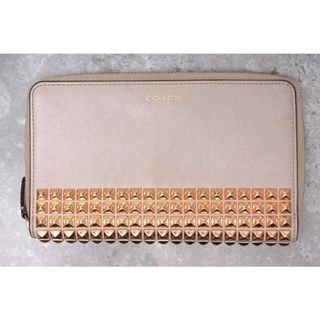 コーチ(COACH)のコーチ／COACH  長財布 財布 ウォレット レディース 女性 女性用 レザー 革 本革 オフホワイト 白 ホワイト 50211 レガシー スタデッド レザー コンチネンタル ジップ ラウンドファスター スタッズ(財布)