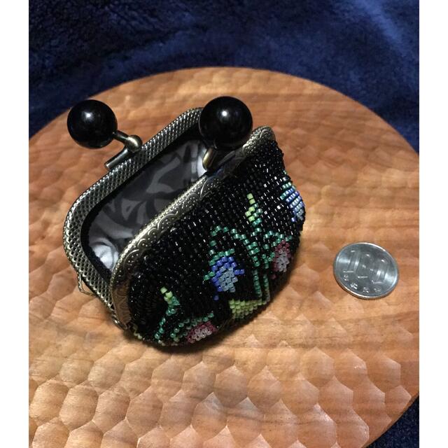 ハンドメイド Campanula(カンパニュラ・釣鐘草)のビーズのがま口 黒