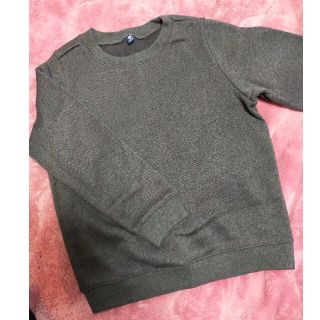 ユニクロ(UNIQLO)の未使用　タグなし　ユニクロ　トップス　ダーク　グレー　裏起毛　無地　120サイズ(Tシャツ/カットソー)